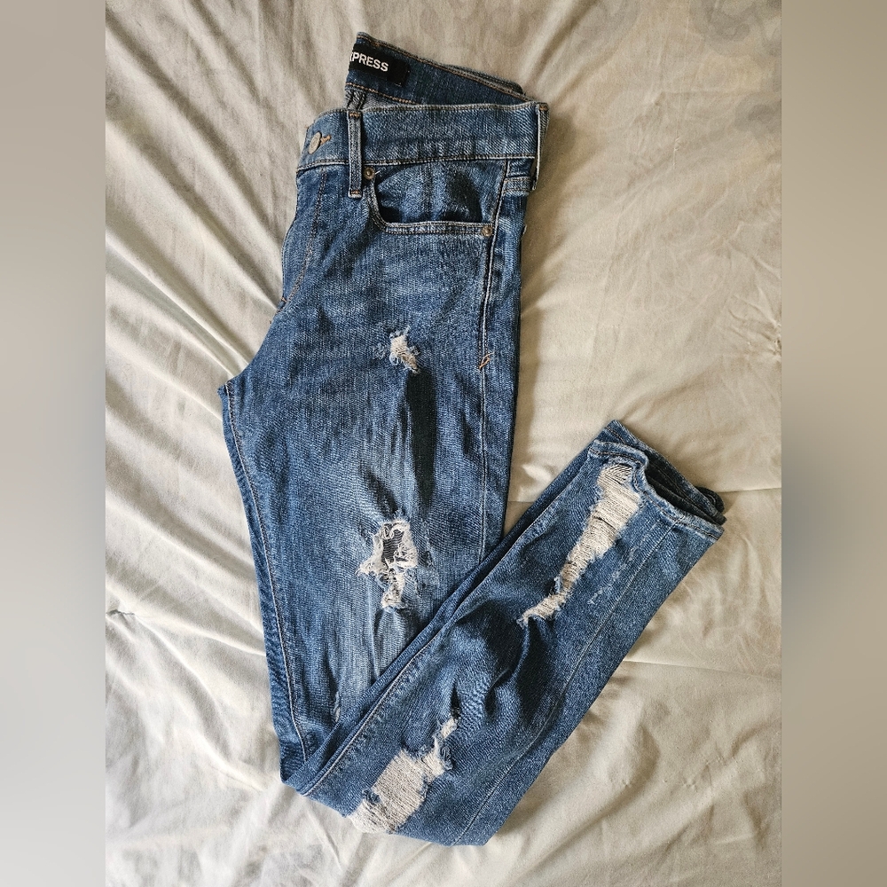 Express Super Skinny Mid Rise Distressed Stretch Jeans - Medium Wash - Size 2L